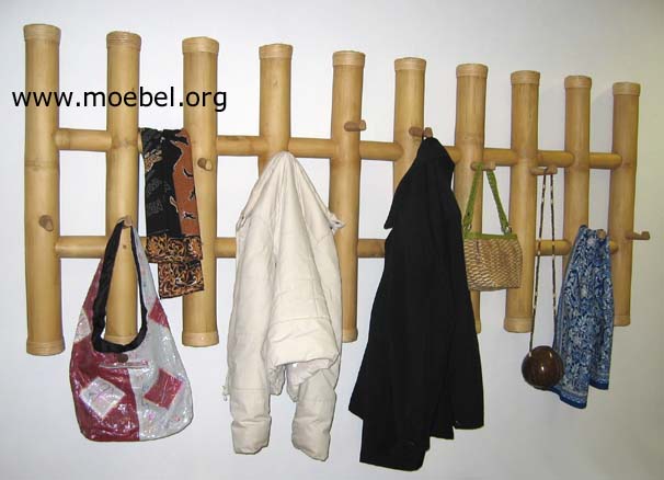 Garderobe aus Bambus, hell