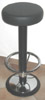 Barhocker in Schwarz / Chrom, Barhockergestell aus Stahl, schwarz / verchromt /  pulverbeschichtet! Sitz mit echtem Leder ---> www.barhocker.info