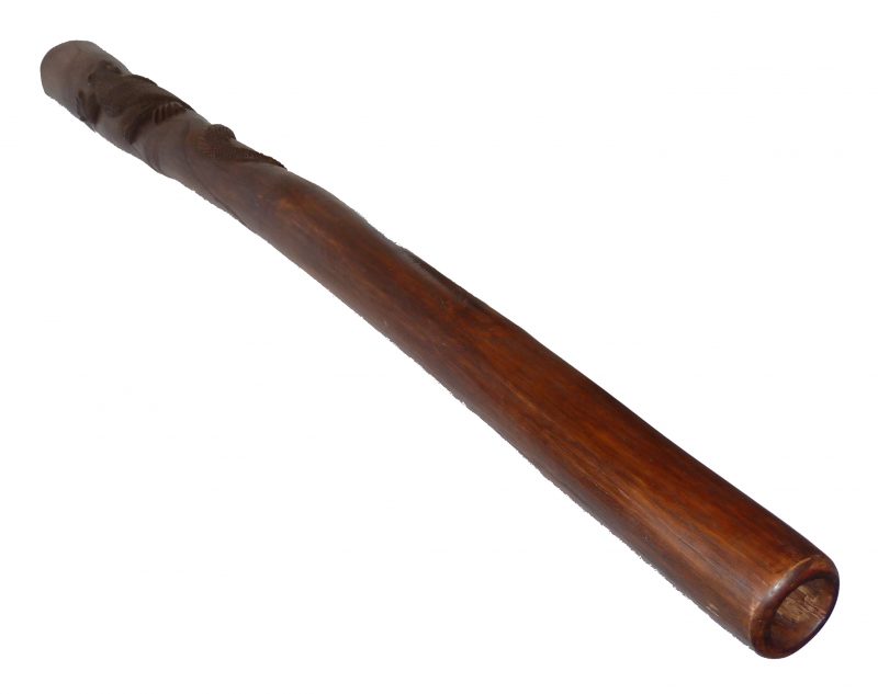 Musikinstrument aus Holz, Didgeridoo mit Schnitzkunst