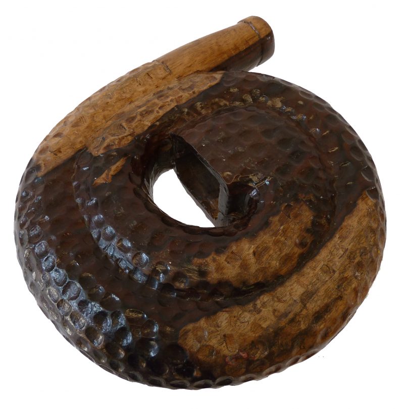 Didgeridoo aus Holz, Schneckenform, 30x26x7 cm