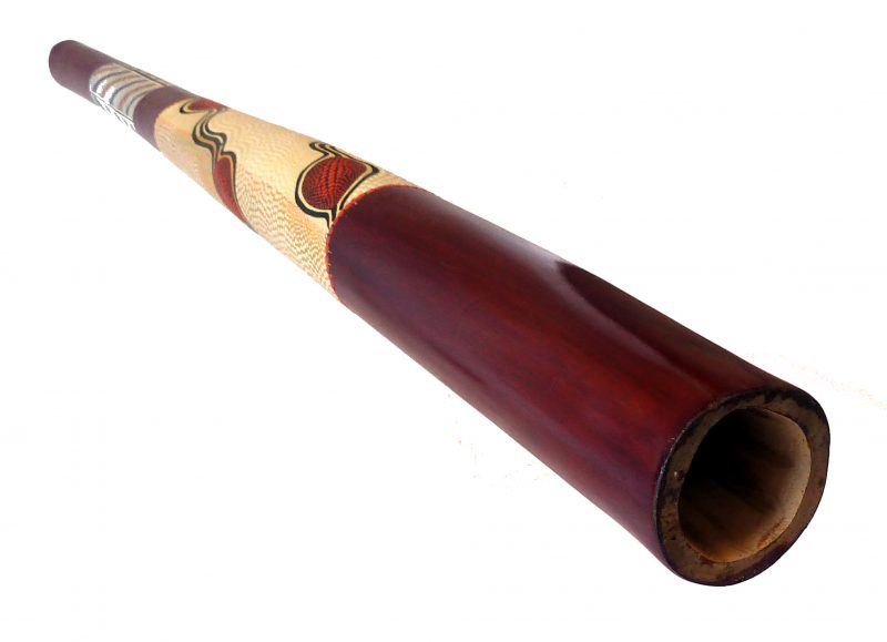 Didgeridoo aus Holz, kunstvoll bemalt
