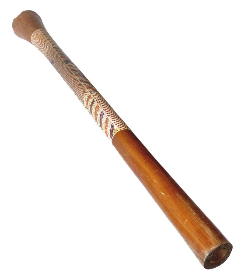 Didgeridoo aus Holz, Musikinstrument stilvoll bemalt