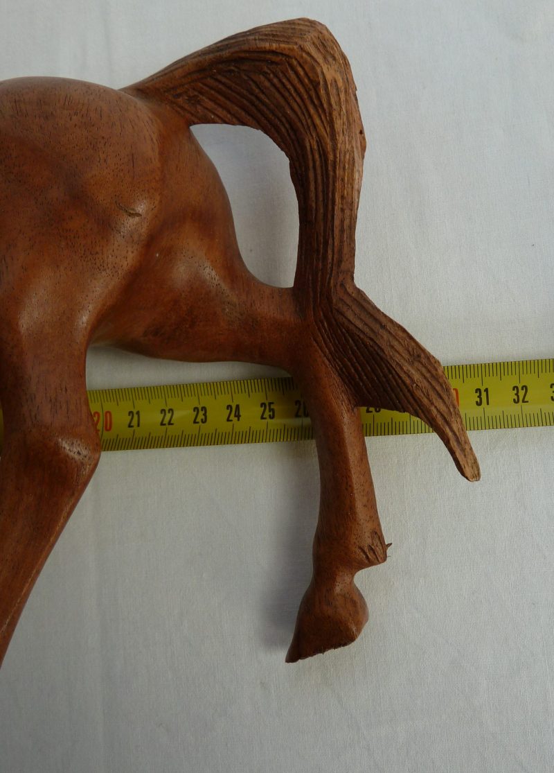 Pferd aus Holz geschnitzt, 30cm, P1080880