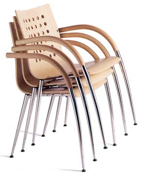 Stapelbare Stühle, Stühle mit Reihenverbindung aus Holz und Metall